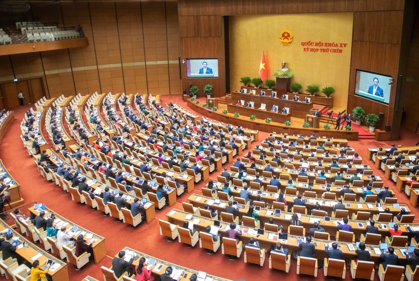Quang cảnh phiên khai mạc nghe Thủ tướng báo cáo. (Ảnh: Cổng TTĐTQH)